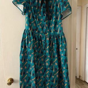 Unique Vintage Monsters Collaboration Tag size 18